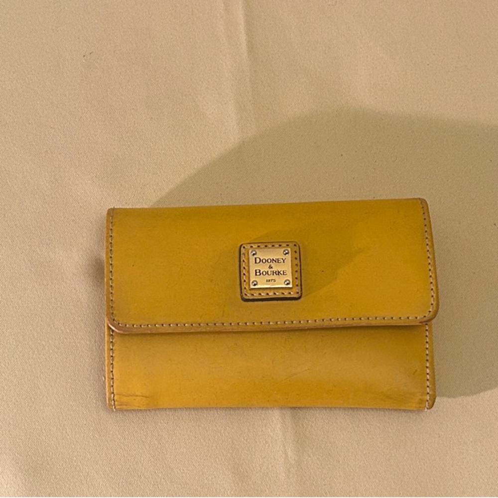 Dooney & Bourke Wexford Leather Wallet